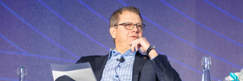 investor information desktop image